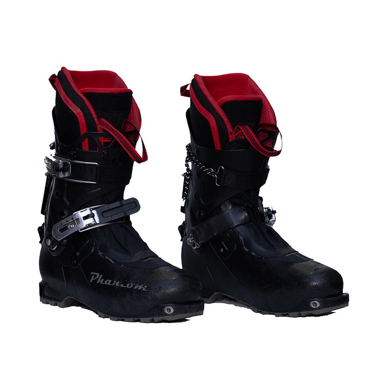 DEMO Phantom Hardboot 26